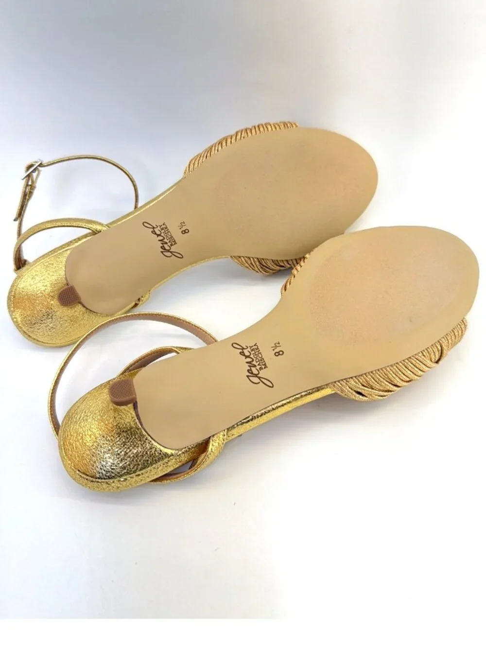 Jewel Badgley Mischka Nance Ankle Strap Golden Kitten Heel Sandals Women Sz 8.5